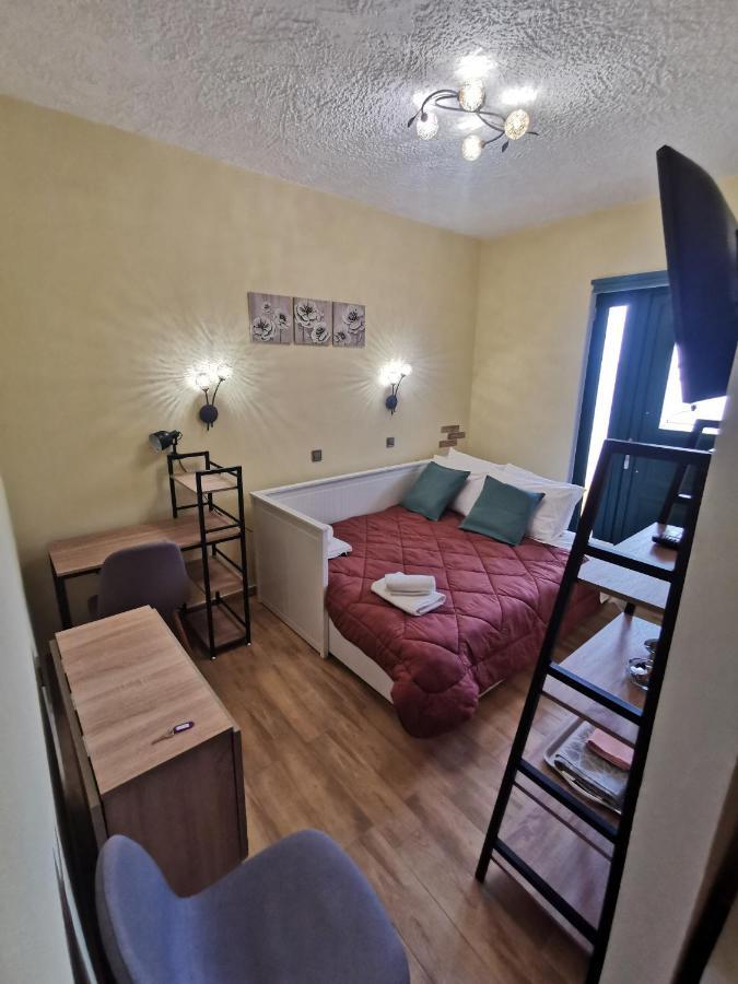 Serafi Cozy Rooms Архангелос Екстериор снимка