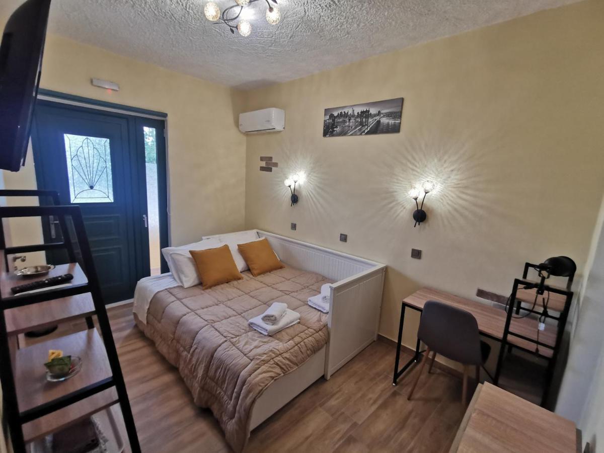 Serafi Cozy Rooms Архангелос Екстериор снимка